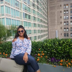 Meet your Posher, Samia